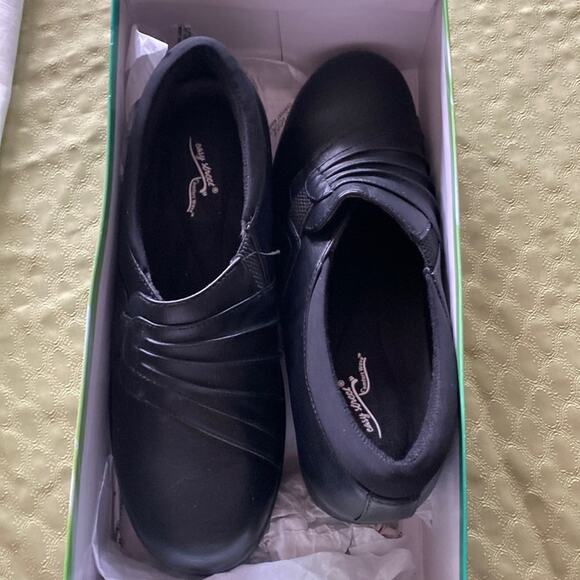 NIB Easy Street black folk slip on shoes - Picture 1 of 7